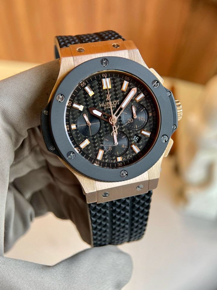 Khám phá bộ vỏ carbon siêu nhẹ của Hublot Big Bang 1