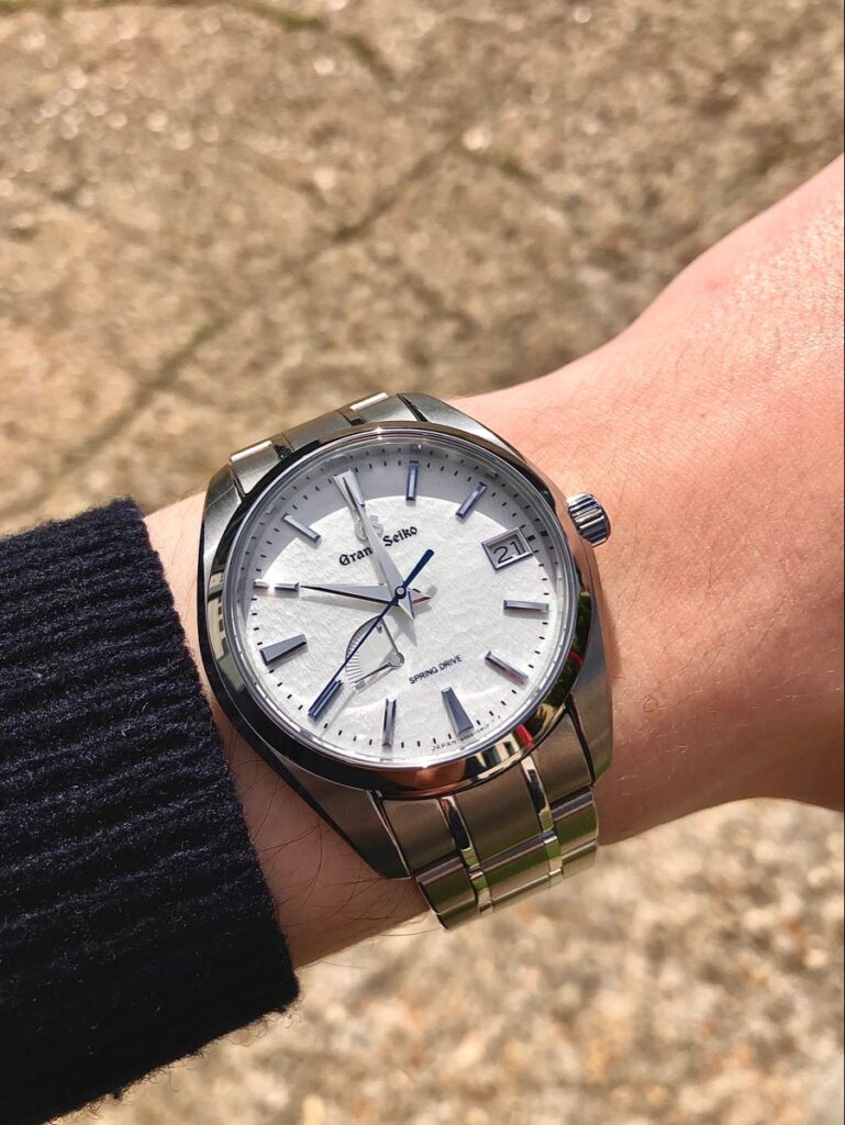 Sức hút khó cưỡng từ mẫu đồng hồ Grand Seiko Snowflake 1
