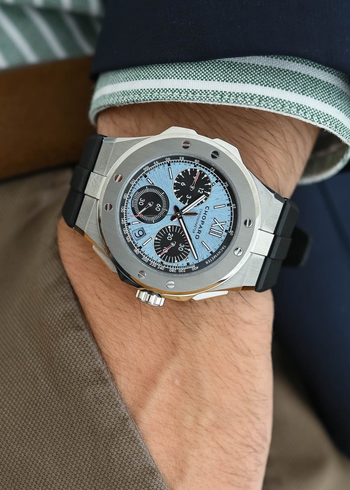 Sức hút khó cưỡng từ huyền thoại Omega Speedmaster Moonwatch 2