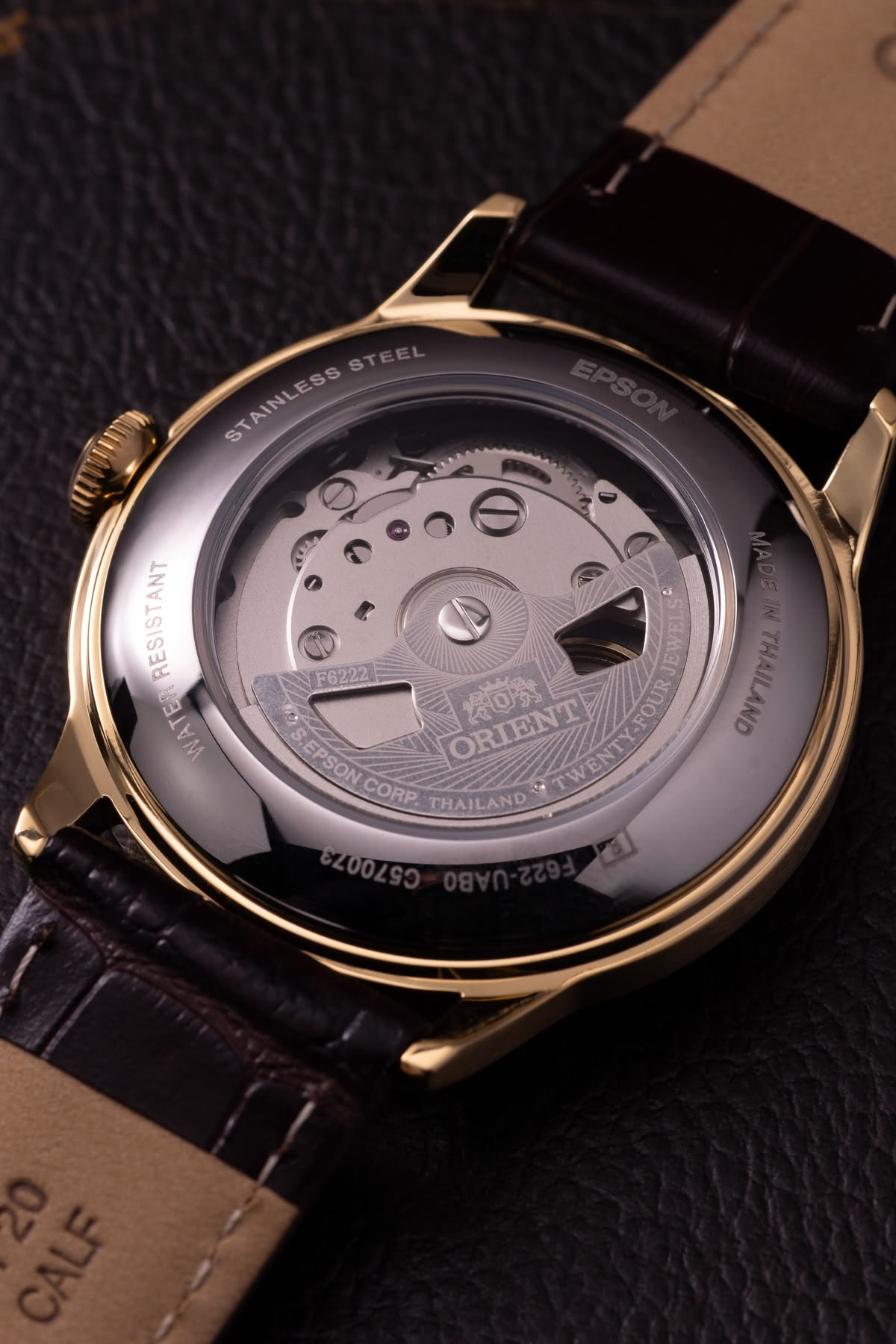 Khám phá những tính năng vượt trội trên Orient Bambino mới. 3