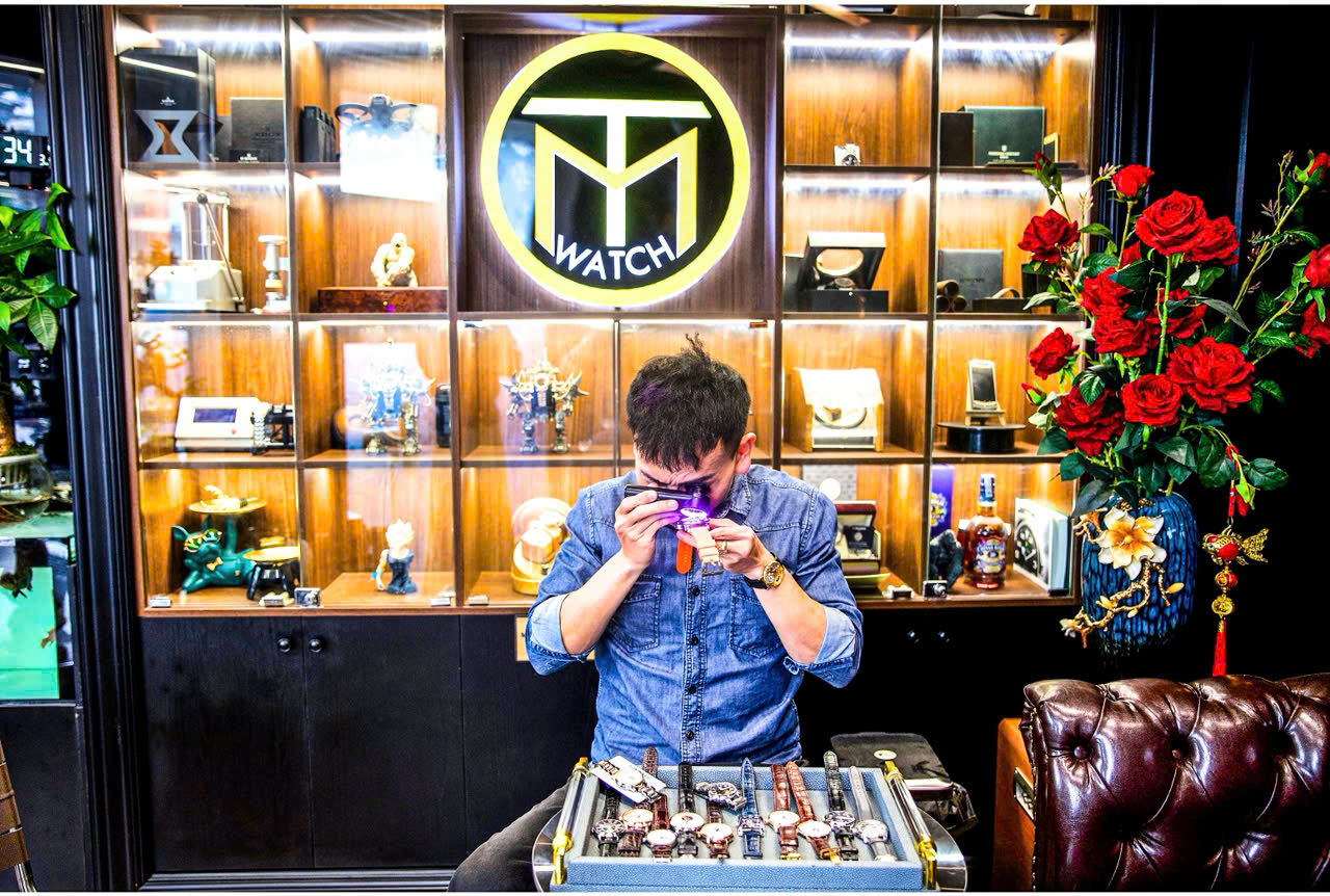 Thu mua đồng hồ Rolex GMT Master II tại Đống Đa. 1