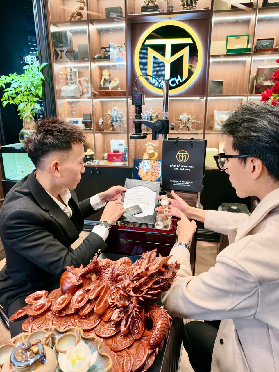 Chuyển nhượng giá trần dòng kiệt tác Bvlgari Octo Finissimo lướt 2
