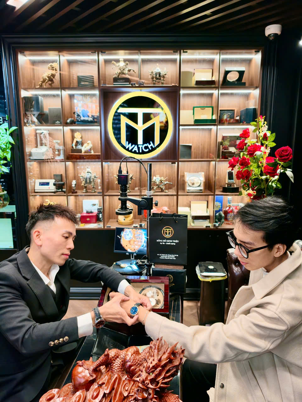 Cơ cấu danh mục đầu tư dòng Richard Mille RM 011. 2