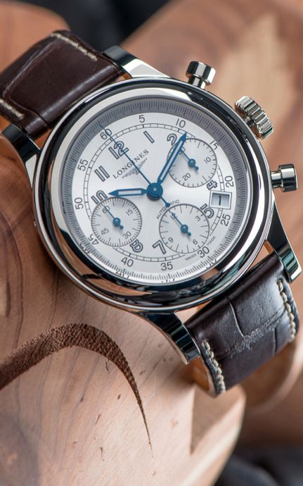 Khám phá vẻ đẹp cổ điển trên cỗ máy Longines Heritage. 1