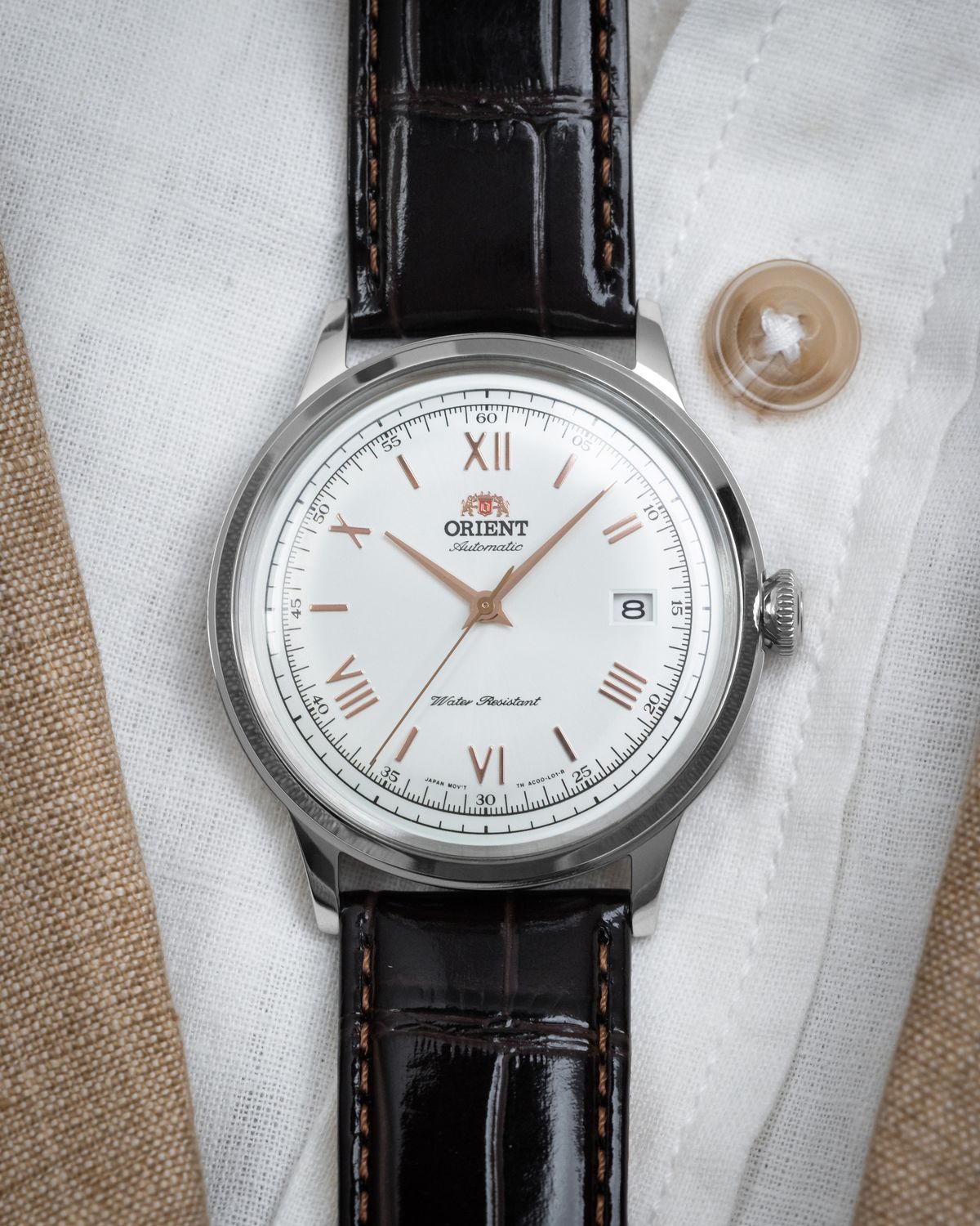 Khám phá vẻ đẹp cổ điển trên dòng Orient Bambino V2 3