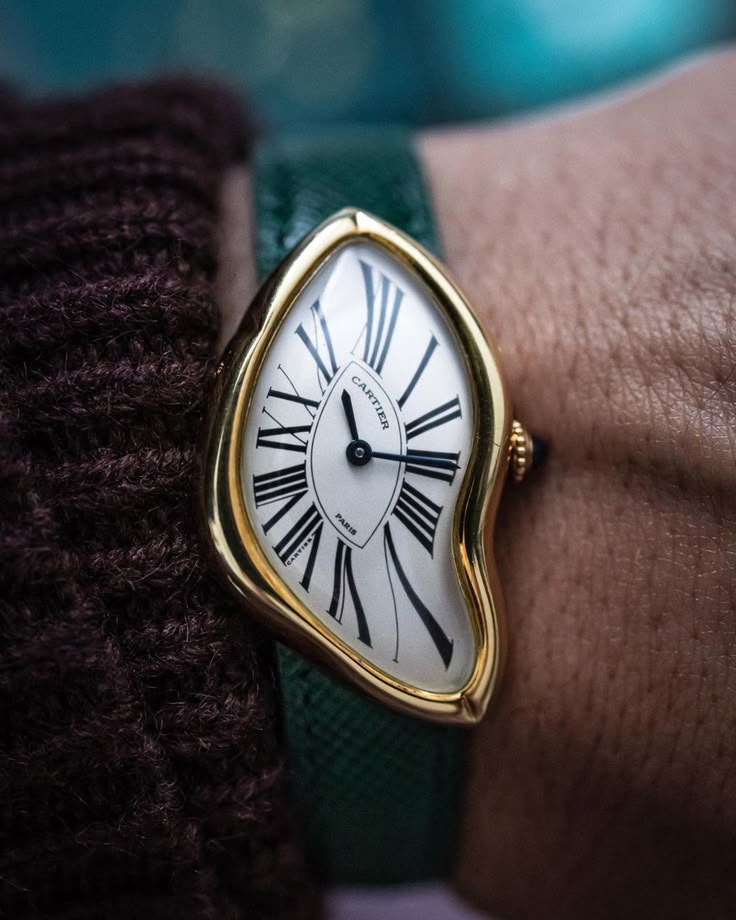 Đột phá dị biệt từ dáng vỏ tan chảy Cartier Crash. 1