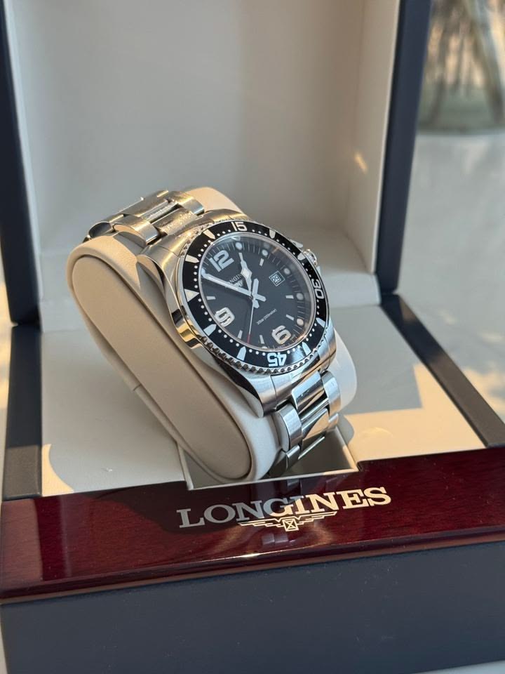 Lịch sử phát triển ấn tượng của dòng Longines HydroConquest lặn. 2