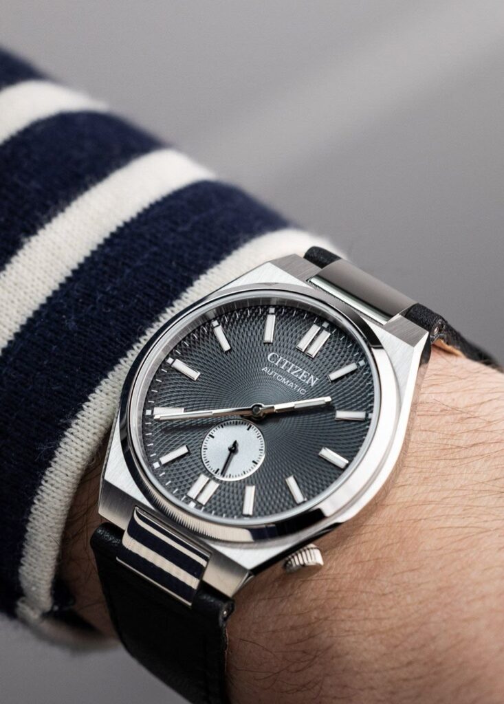 Đánh giá chi tiết cỗ máy cơ khí Citizen Tsuyosa NJ0150. 2