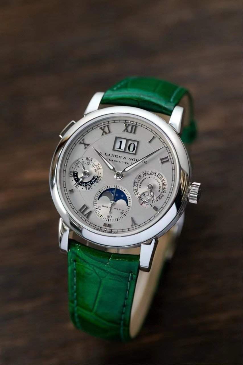 Nét chạm khắc thủ công đỉnh cao cỗ A Lange Sohne 3