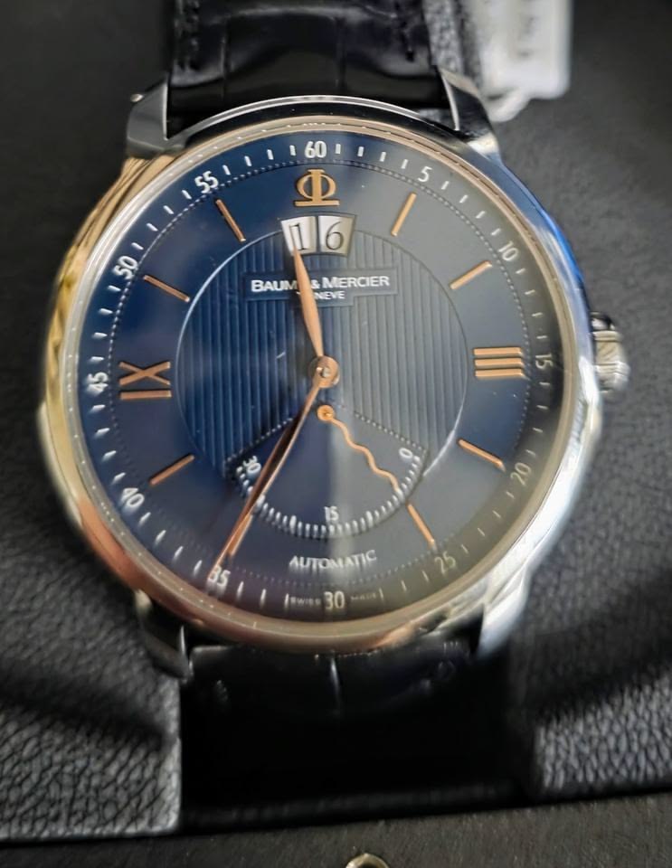 Sức hút mê hoặc đến từ mẫu Baume Mercier Classima Automatic. 2