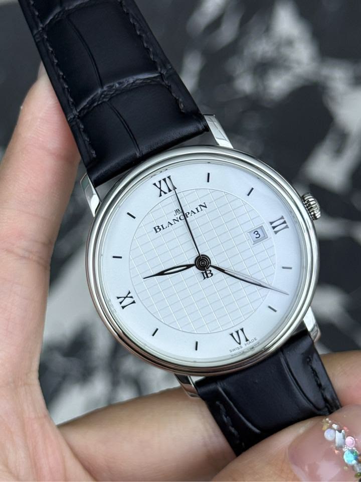 Đánh giá chi tiết thiết kế mặt số Blancpain Villeret Ultraplate. 2