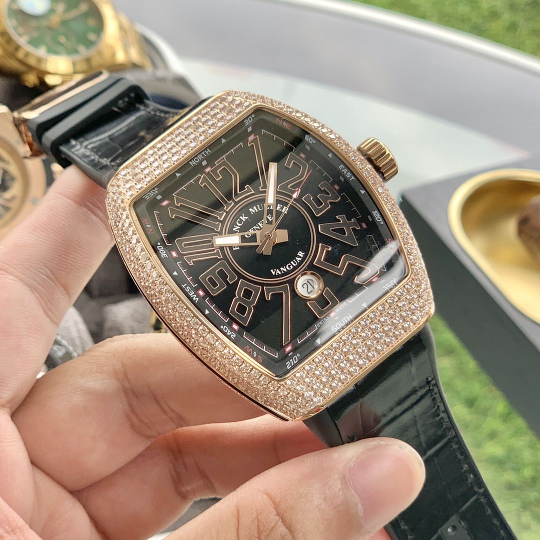 Sức hút khó cưỡng từ đường nét vỏ uốn Franck Muller 3