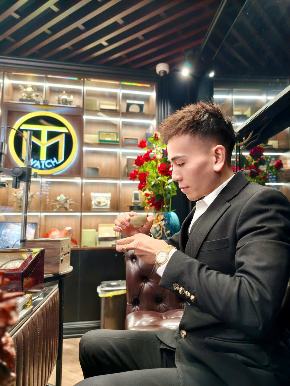 Địa chỉ thu mua đồng hồ Tudor cũ phường Yên Hòa 2