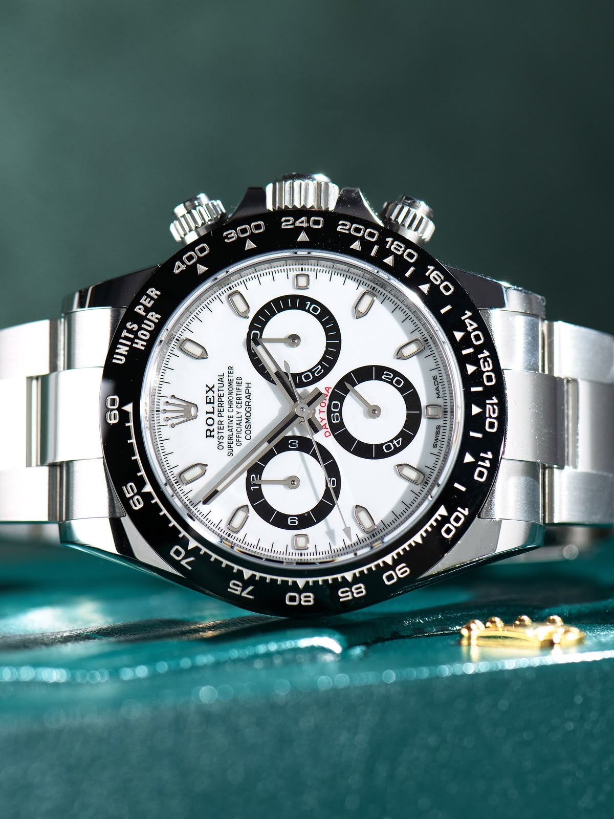 Vẻ đẹp ma mị của mặt số thiên thạch Rolex Daytona. 3
