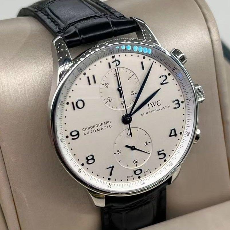 Lỗi lệch kim trên cỗ máy IWC Portugieser Chronograph và cách sửa. 3
