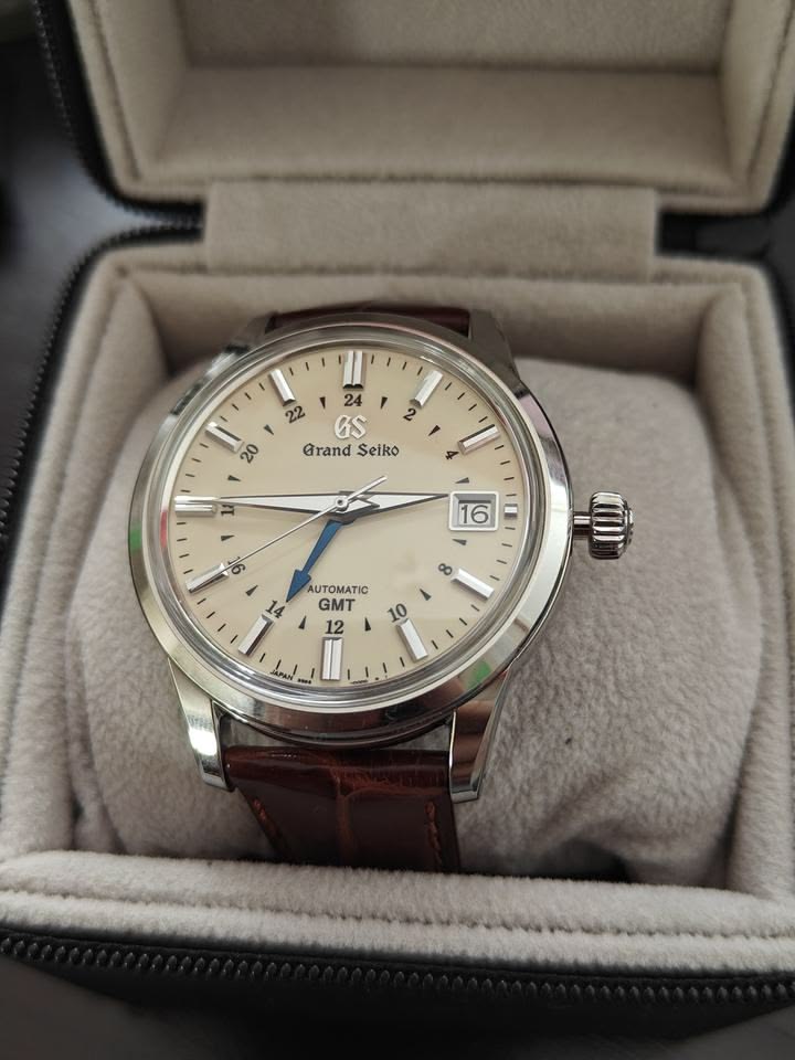 Tại sao kim giây đồng hồ Grand Seiko trôi êm ái thế? 3