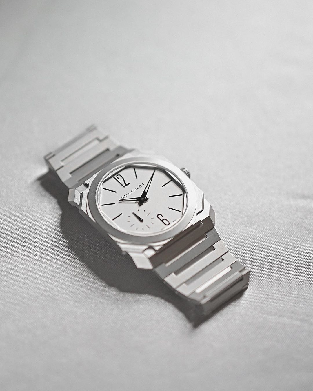 Tuyệt tác siêu mỏng BVLGARI Octo Finissimo phá vỡ mọi giới hạn. 2