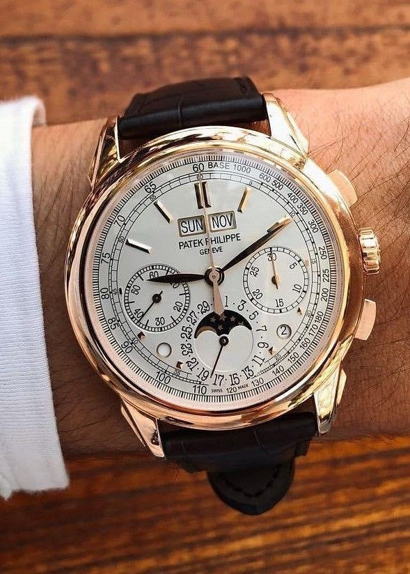 Nét xảo diệu trên thiết kế mặt số tráng men Patek Philippe 2