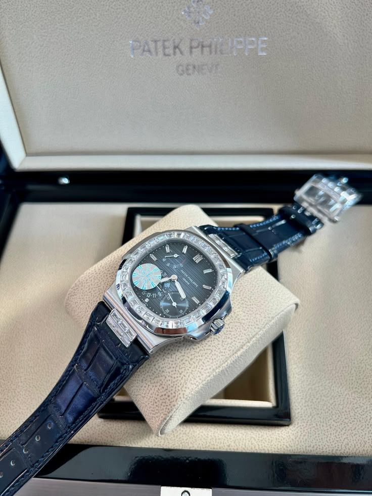 Tại sao mặt kính xaphia Hublot Spirit of Big Bang lại mờ? 1