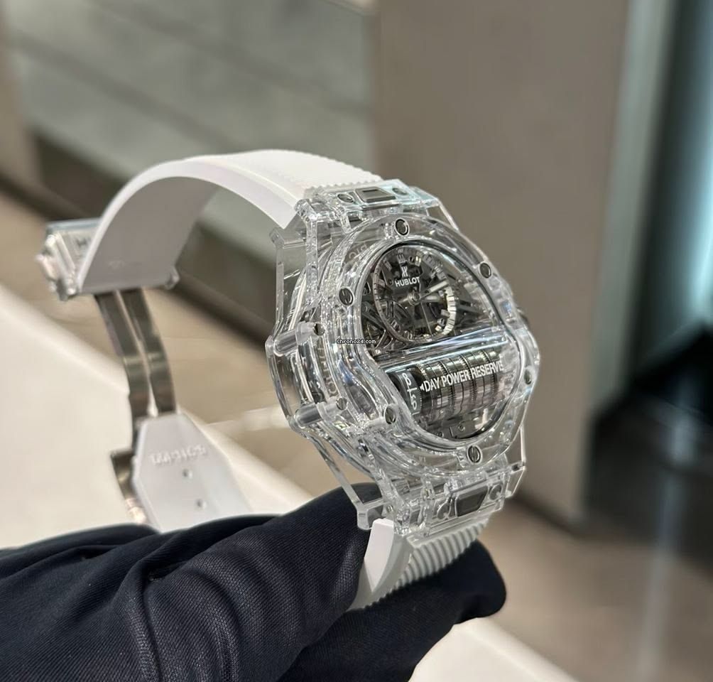 Tại sao mặt kính xaphia Hublot Spirit of Big Bang lại mờ? 2