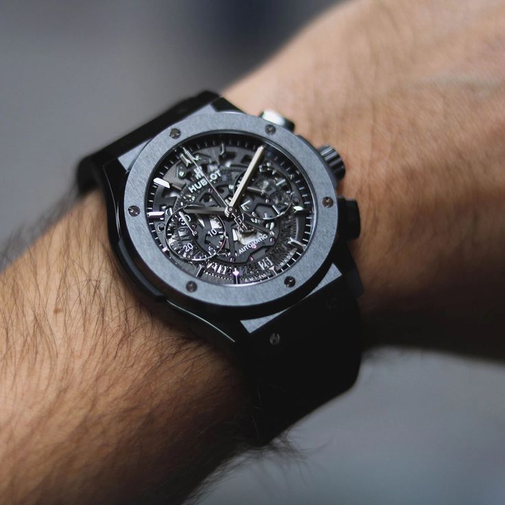 Đánh giá khả năng chống nước của đồng hồ Hublot Big Bang. 2