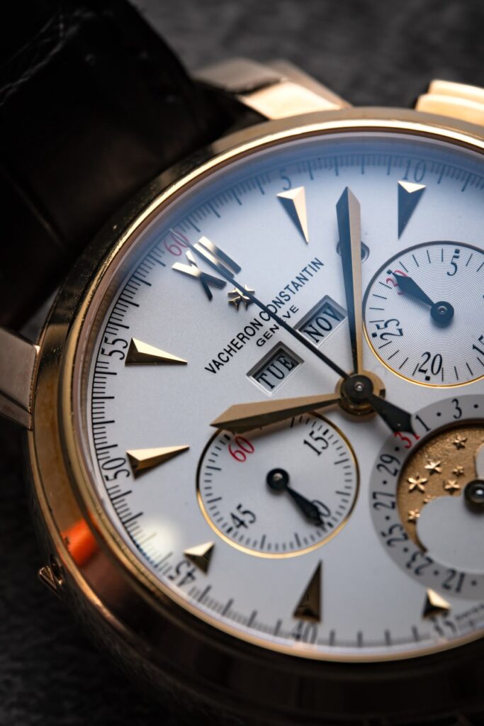 Nhận thu mua đồng hồ cũ Vacheron Constantin tại quận Long Biên. 1