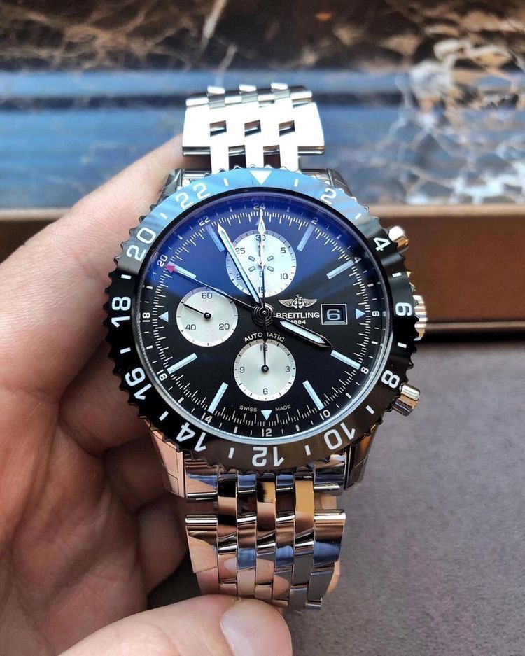 Thợ chuyên săn thu mua đồng hồ cũ Breitling quanh Hàng Đào. 2