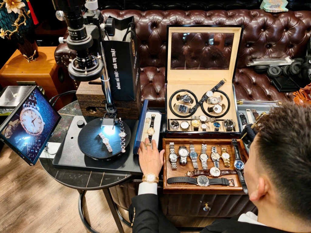 Báo giá nhanh thu mua dong ho cu Ulysse Nardin Cầu Giấy. 1