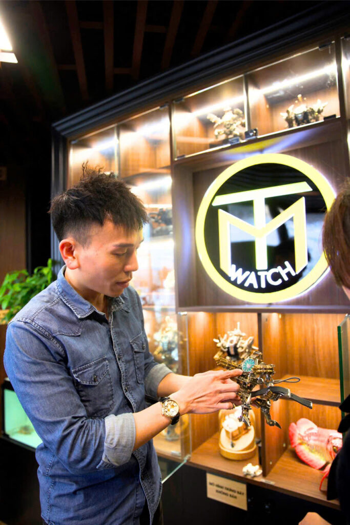 Đơn vị thu mua  Frederique Constant Phường Thảo Điền. 1