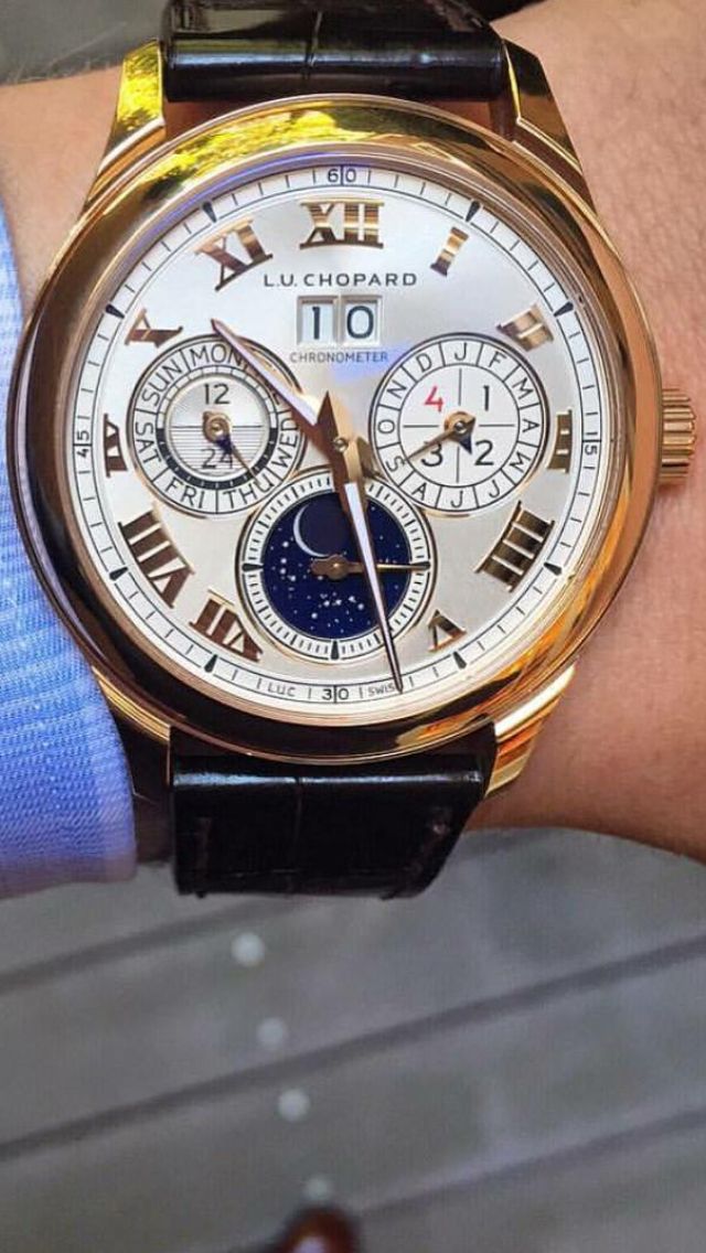 Thủ tục nhận tiền nhanh thu mua đồng hồ cũ Chopard. 2