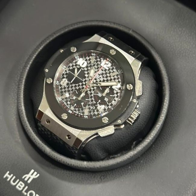 Chia sẻ kinh nghiệm bán đồng hồ Hublot cũ được giá 3