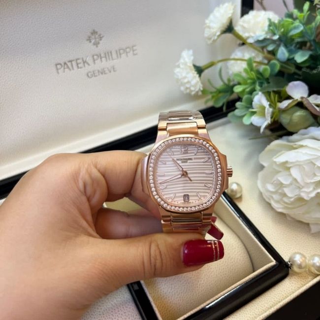 Sự thật về mức giá đồng hồ Patek Philippe lướt 1