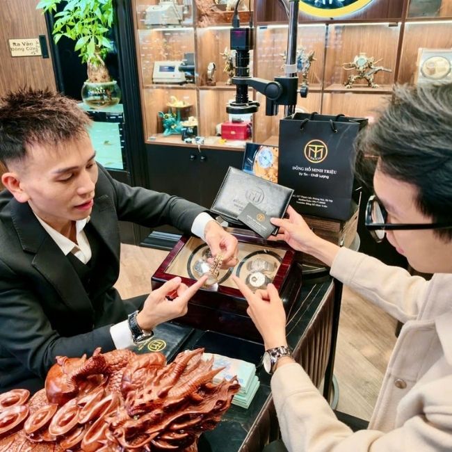 Dịch vụ thu mua đồng hồ Omega cũ định giá chuẩn 2