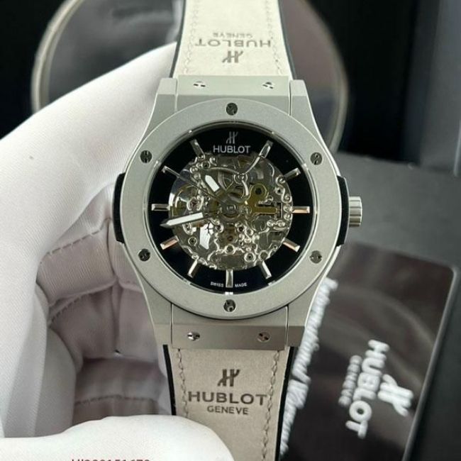 Mách bạn nơi mua đồng hồ Hublot lướt tại Cầu Giấy 2
