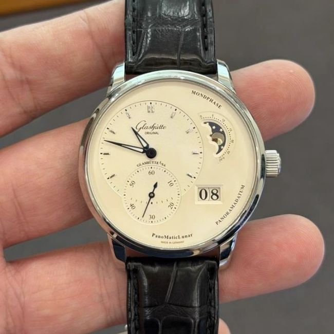 Đang tìm chỗ thanh lý đồng hồ Glashütte ở Hải Phòng 1