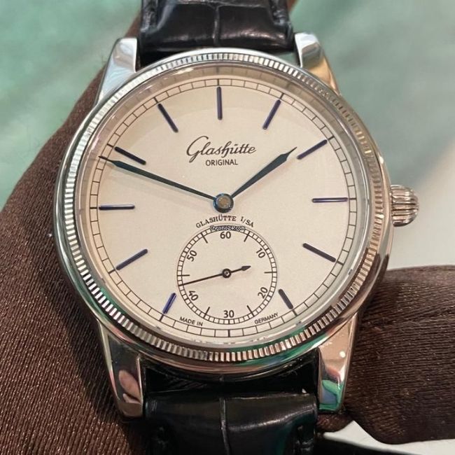 Đánh giá chi tiết mẫu đồng hồ Glashütte đẹp xuất sắc 3