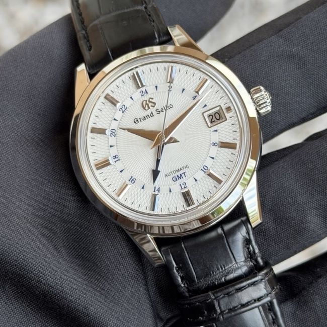 Đánh giá thật lòng về mẫu đồng hồ Grand Seiko lướt 1