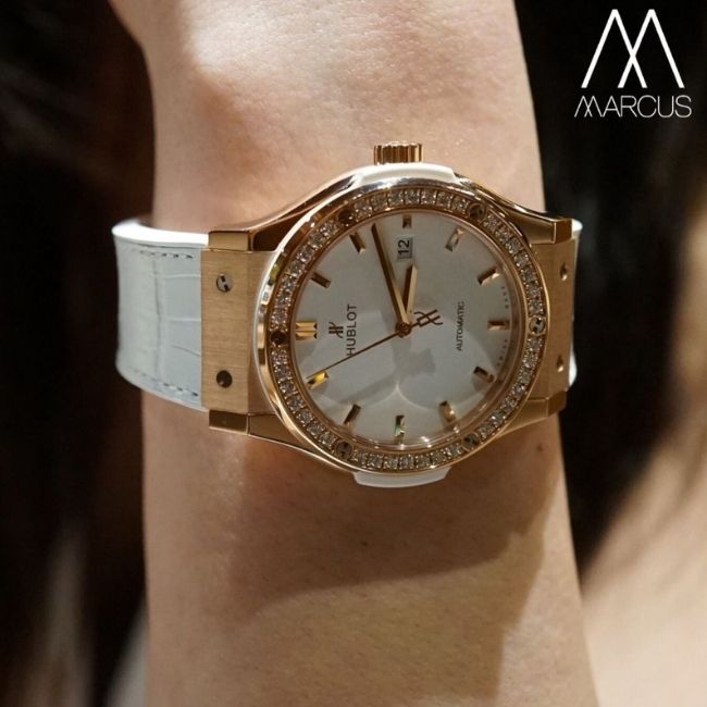 Cập nhật bảng giá đồng hồ Hublot trên thị trường 3