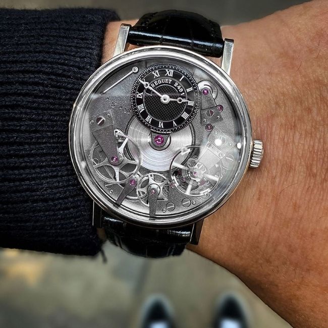 So sánh đồng hồ Breguet và Zenith thương hiệu nào hơn 1
