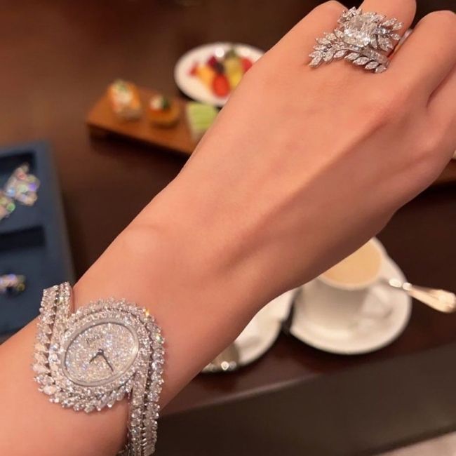 Chuyên gia Đồng hồ Minh Triệu thu mua siêu mỏng hiệu Piaget. 1