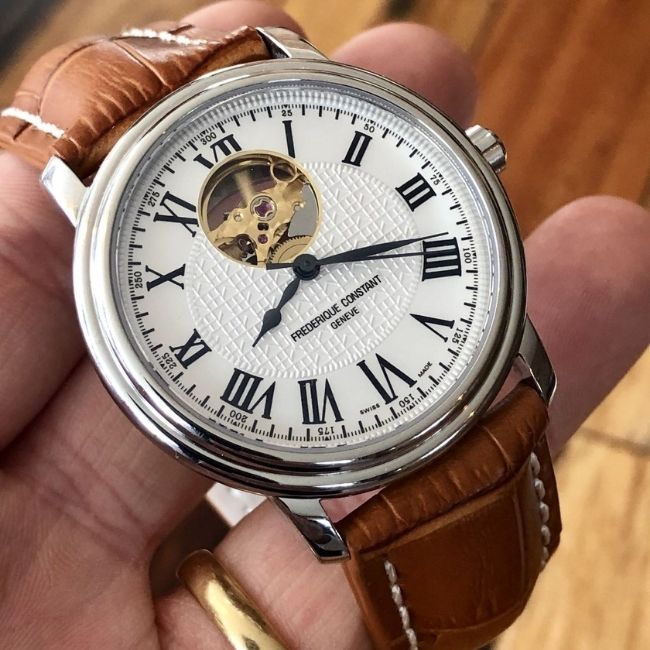 Tìm nơi thu mua đồng hồ Frederique Constant tại Hải Phòng 2