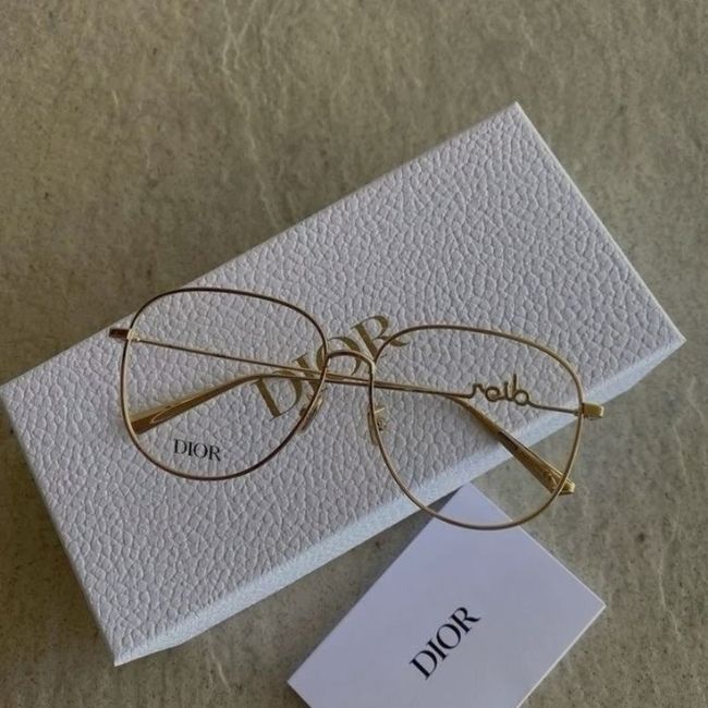 Chuyên thu mua kính mắt vàng đúc Dior giá cực tốt 2