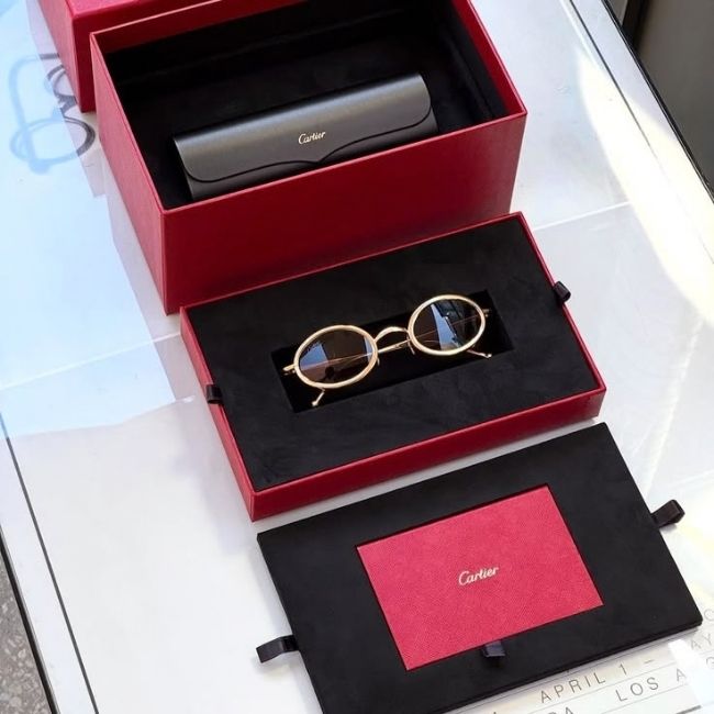 Cơ sở thu mua kính mắt đúc vàng Cartier giá cao 1