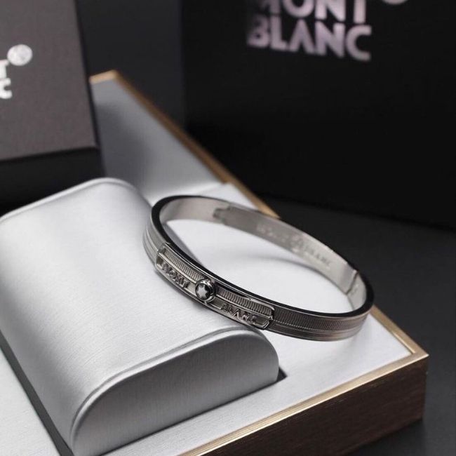 Nhận thanh lý lắc tay đúc vàng Montblanc ở Tây Hồ 1