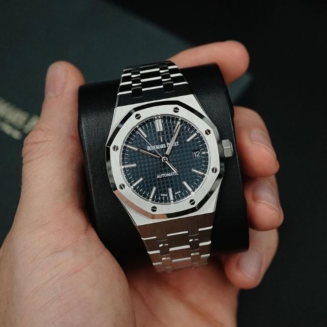 Thu mua đồng hồ Audemars Piguet cũ uy tín toàn quốc 2