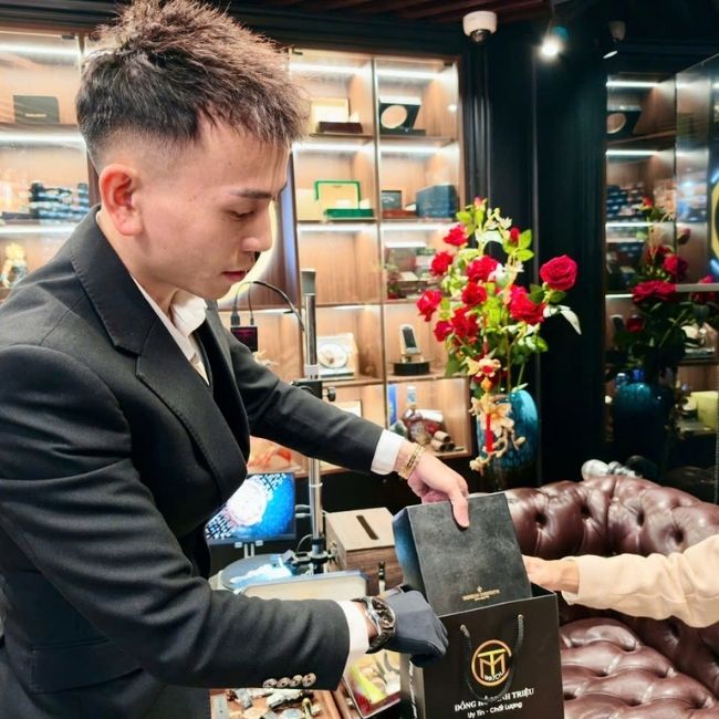 Nhận thanh lý lắc tay đúc vàng Montblanc ở Tây Hồ 3